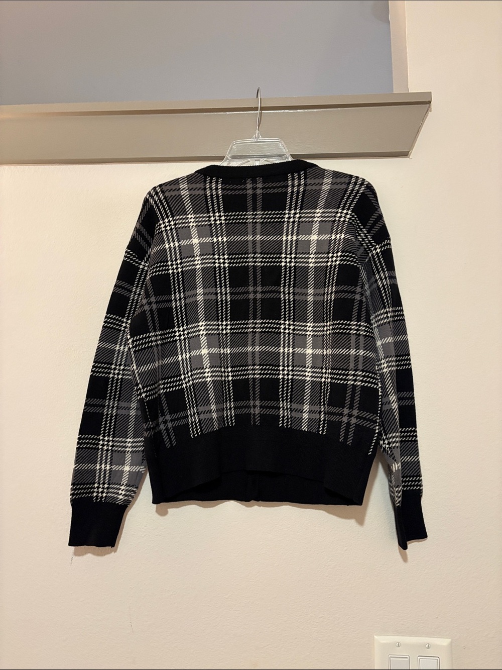 BoxLunch Spider-Man Across the Spiderverse Spider Punk Plaid Cardigan SZ M NWT - Picture 2 of 4
